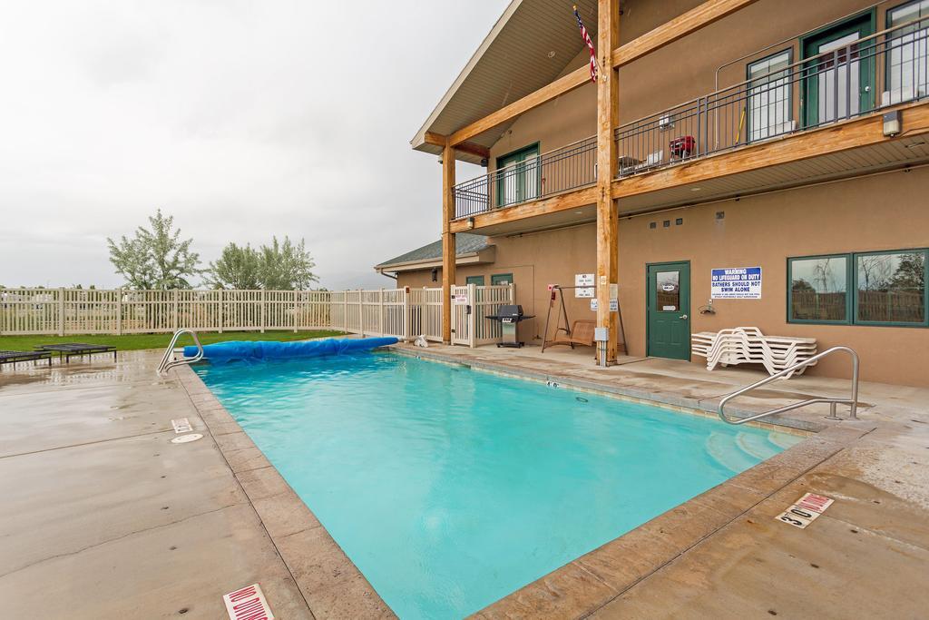 Pony Express Rv Resort North Salt Lake Esterno foto