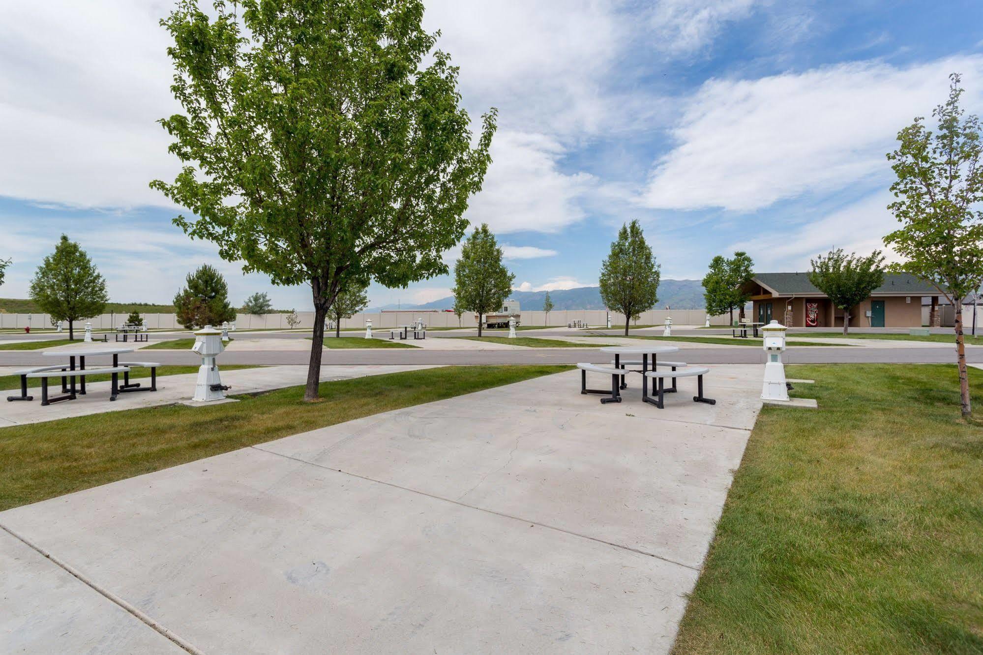 Pony Express Rv Resort North Salt Lake Esterno foto