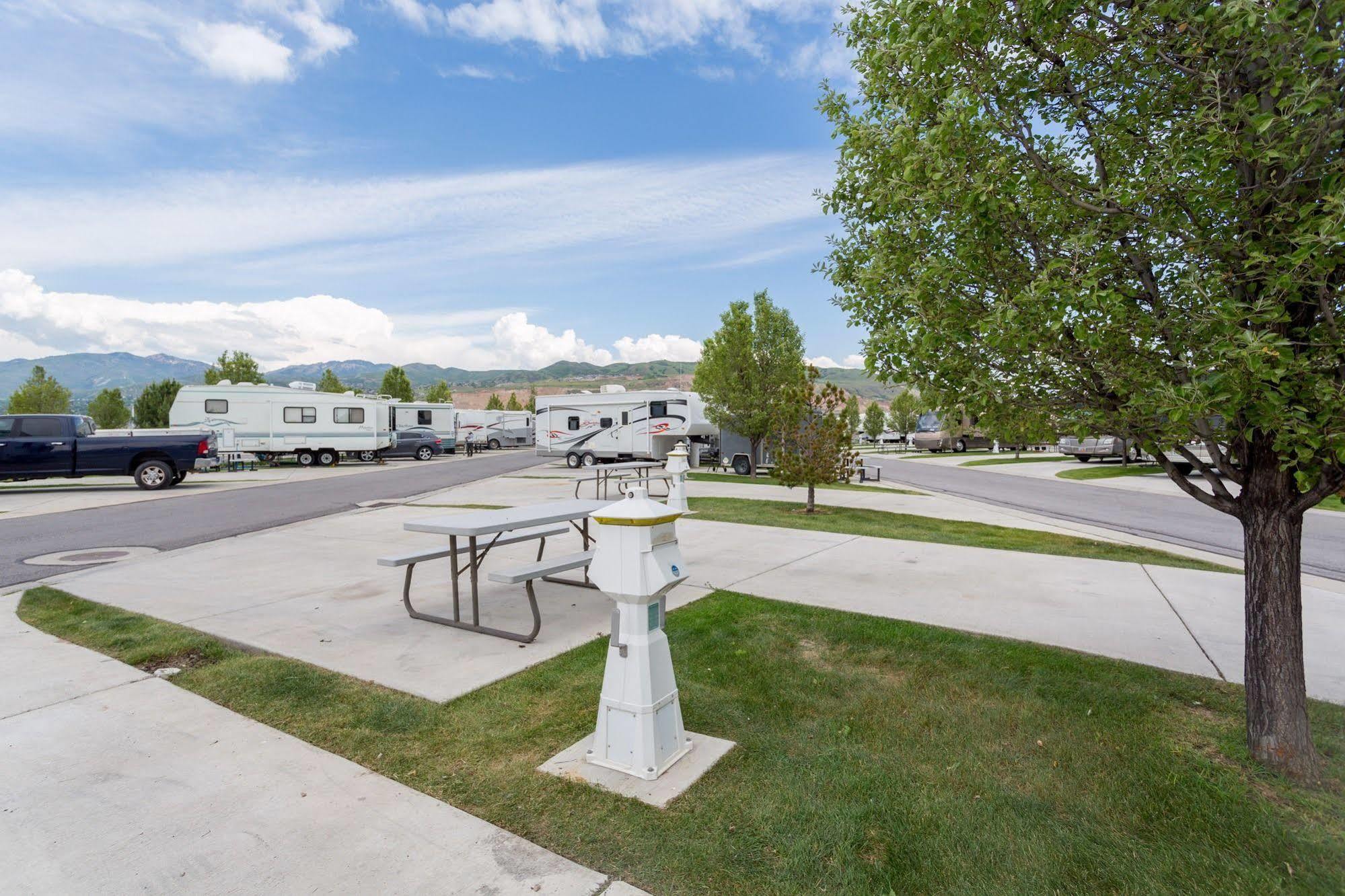 Pony Express Rv Resort North Salt Lake Esterno foto