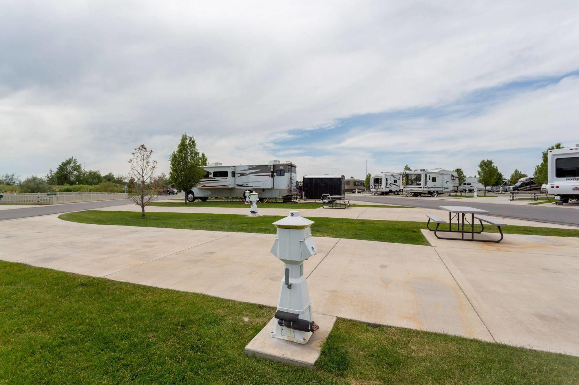 Pony Express Rv Resort North Salt Lake Esterno foto