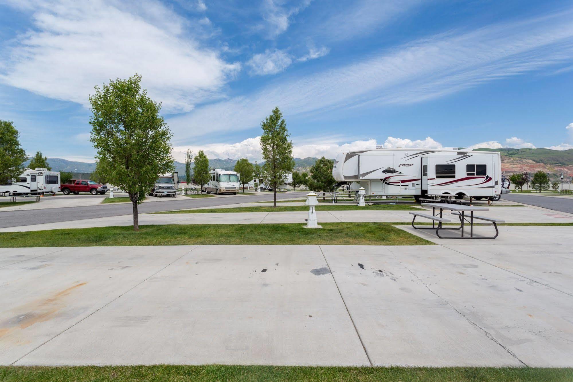 Pony Express Rv Resort North Salt Lake Esterno foto
