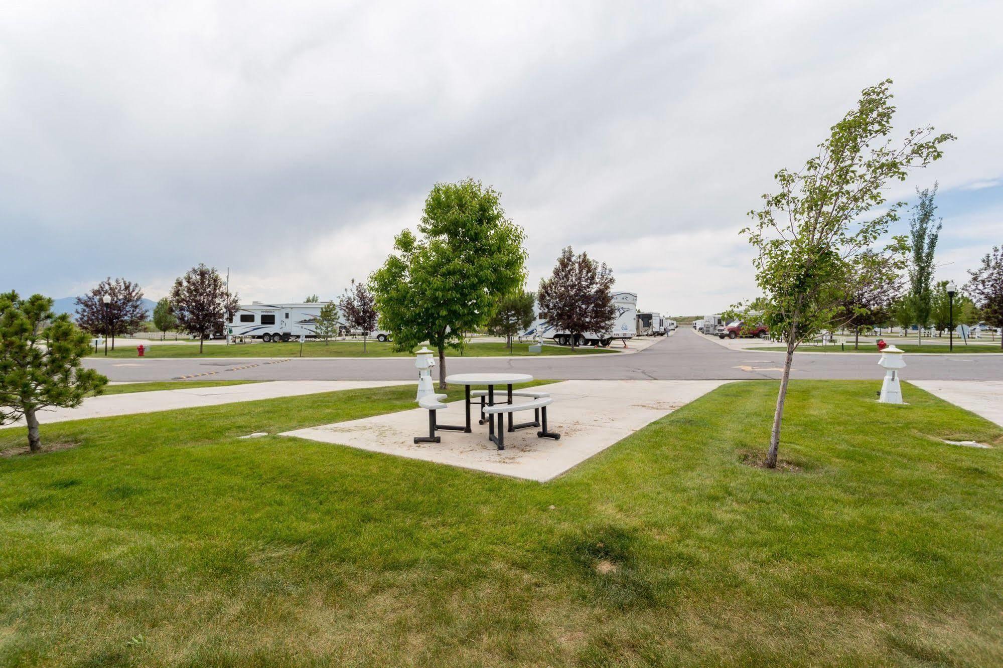 Pony Express Rv Resort North Salt Lake Esterno foto